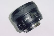 Yongnuo 35mm F/2 Auto Focus Wide Angle Lens for Nikon AF