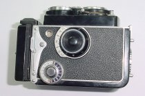 Yashica 635 TLR 120 Medium Format Film Camera 80mm F/3.5 Lens