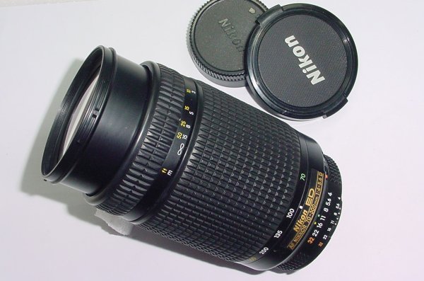 Nikon 70-300mm F/4-5.6 D NIKKOR ED AF Auto Focus Zoom Lens