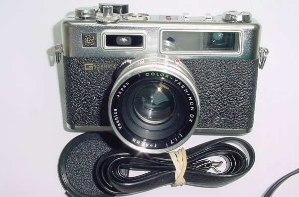 YASHICA ELECTRO 35 GS 35mm Film Rangefinder Camera with 45mm F/1.7 Lens