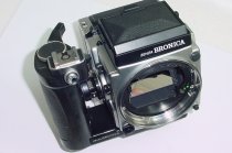 Zenza Bronica ETRSi 120 Film 6x4.5 Medium Format Camera in Chrome + Hand Grip