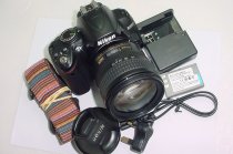 Nikon D3000 10.2MP Digital SLR Camera + 18-70mm F/3.5-4.5G ED DX AF-S Zoom Lens