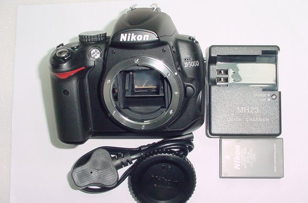 Nikon D5000 12.3 MP DX Digital SLR Camera Body