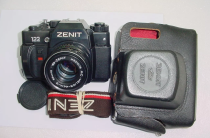 ZENIT 122 35mm Film SLR Manual Camera with 58mm F/2 Helios 44M-5 MC Lens