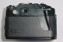 ZENIT 122 35mm Film SLR Manual Camera with 58mm F/2 Helios 44M-5 MC Lens