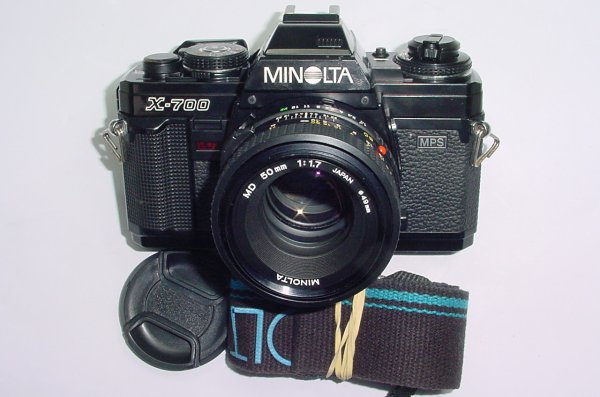 Minolta X-700 35mm Film SLR Manual Camera + Minolta 50mm F/1.7 MD Lens