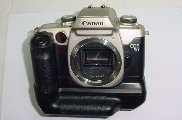 Canon EOS 50 35mm Film SLR Camera + Battery Pack BP-50