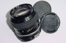 Nikon 105mm F/2.5 NIKKOR AI Manual Focus Portrait Lens