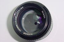 Nikon 105mm F/2.5 NIKKOR AI Manual Focus Portrait Lens