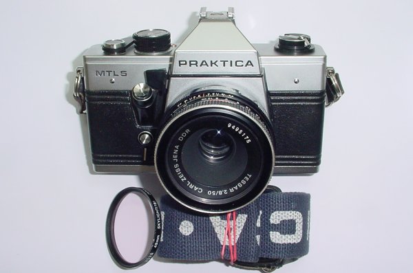 Praktica MTL 5 35mm Film SLR Manual Camera with Carl Zeiss Jena 50/2.8 DDR Lens