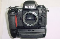 Nikon F100 35mm Film SLR Manual Camera with Nikon MB-15 Battery Grip