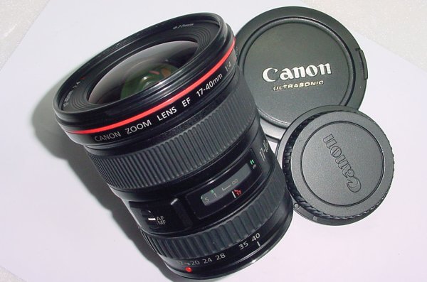 Canon 17-40mm F/4 L EF USM Wide Angle Zoom Lens