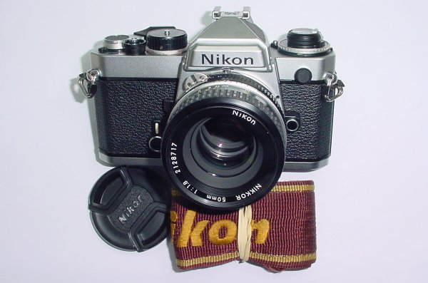 Nikon FE 35mm Film SLR Manual Camera + Nikon 50mm F/1.8 NIKKOR AI Lens Excellent