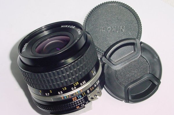 Nikon 35mm F/2.8 NIKKOR AIs Manual Focus Wide Angle Lens