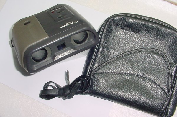 Minolta 8x22 6.5° Auto Focus Binoculars