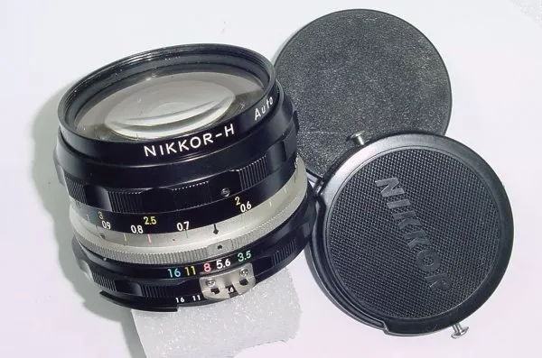 Nikon 28mm F/3.5 NIKKOR-H AI Auto Wide Angle Manual Focus Lens - Nikon S...