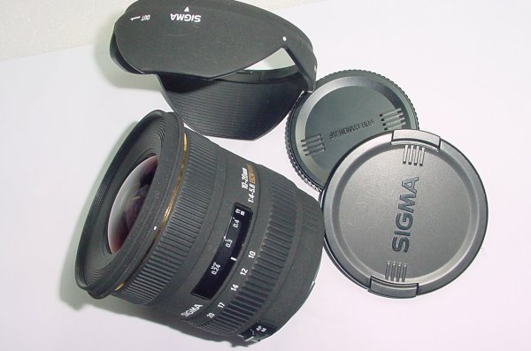 Sigma 10-20mm F/4-5.6 DC HSM EX Wide Angle Zoom Lens For Canon EF Mount