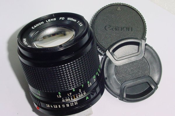 Canon 100mm F/2.8 FD S.S.C. Portrait Manual Focus Lens - Excellent