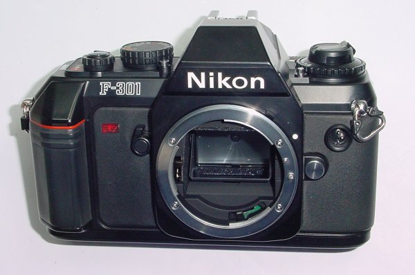 Nikon F-301 35mm Film SLR Manual Focus Camera body